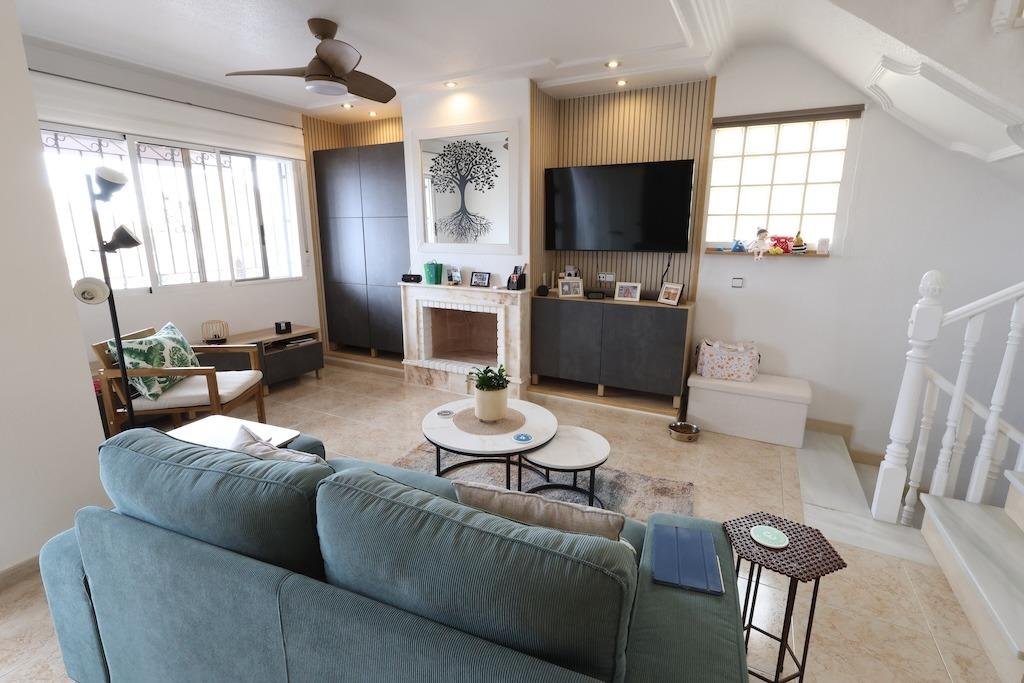 5 Bed 3 Bath Villa in San Miguel de Salinas - Caza De Casa