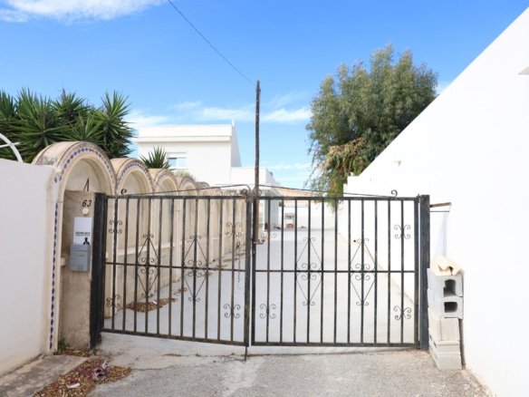 5 Bedroom 3 Bathroom Villa in Ciudad Quesada - Caza De Casa