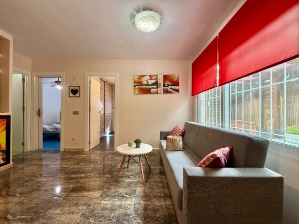 3 Bedroom 2 Bathroom Town House in Torrevieja - Caza De Casa