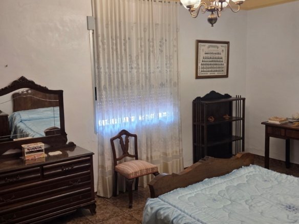 6 Bedroom 2 Bathroom Country House in Pinoso - Caza De Casa
