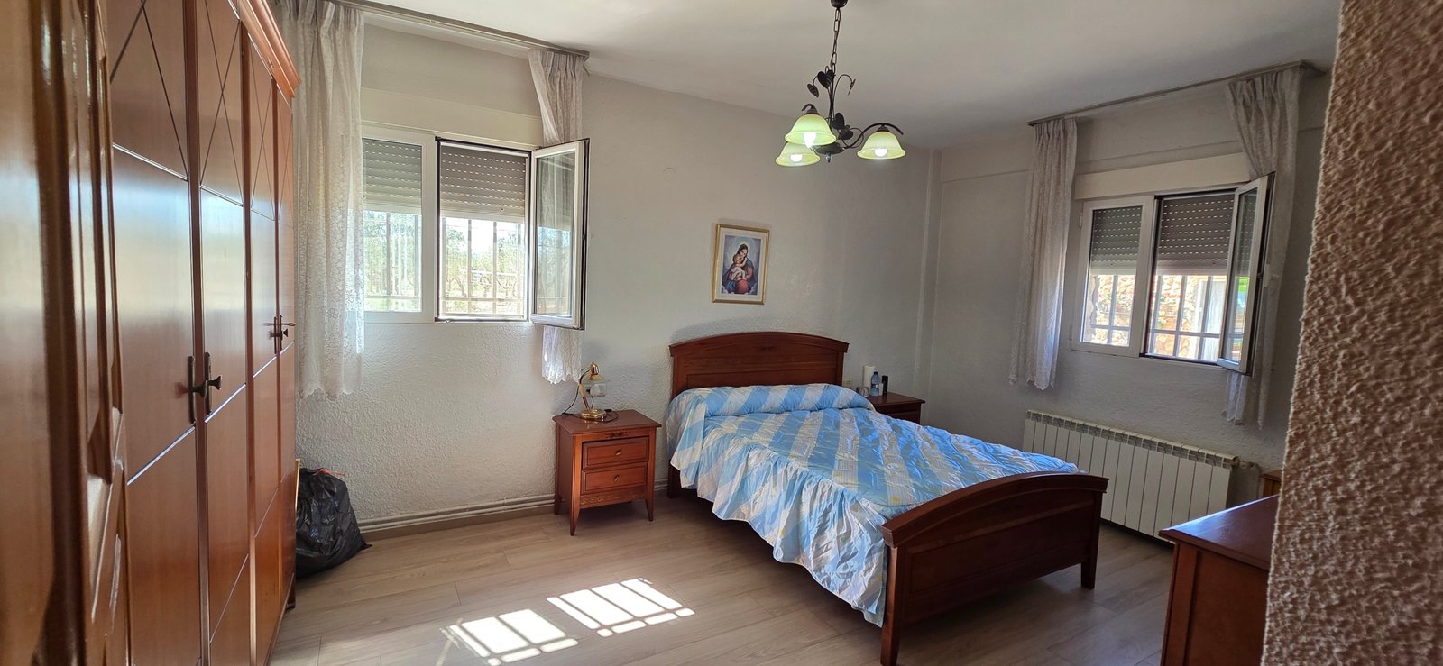 6 Bedroom 3 Bathroom Country House in Yecla - Caza De Casa