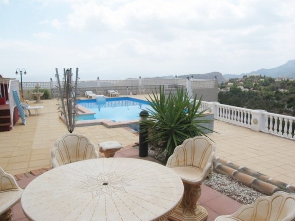 4 Bedroom 1 Bathroom Villa in Aledo - Caza De Casa