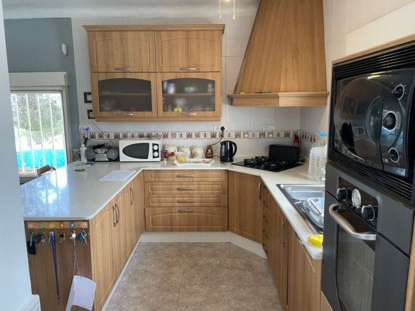 4 Bedroom 1 Bathroom Villa in Aledo - Caza De Casa