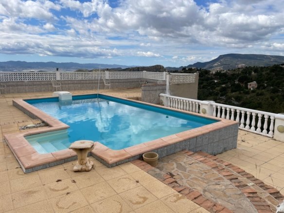 4 Bedroom 1 Bathroom Villa in Aledo - Caza De Casa