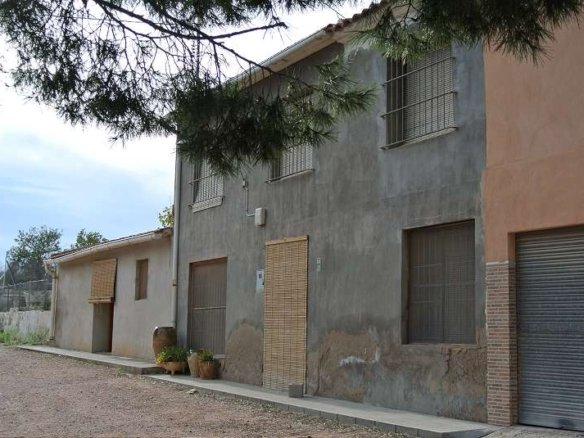 4 Bedroom 1 Bathroom Country House in Monóvar/Monóver - Caza De Casa