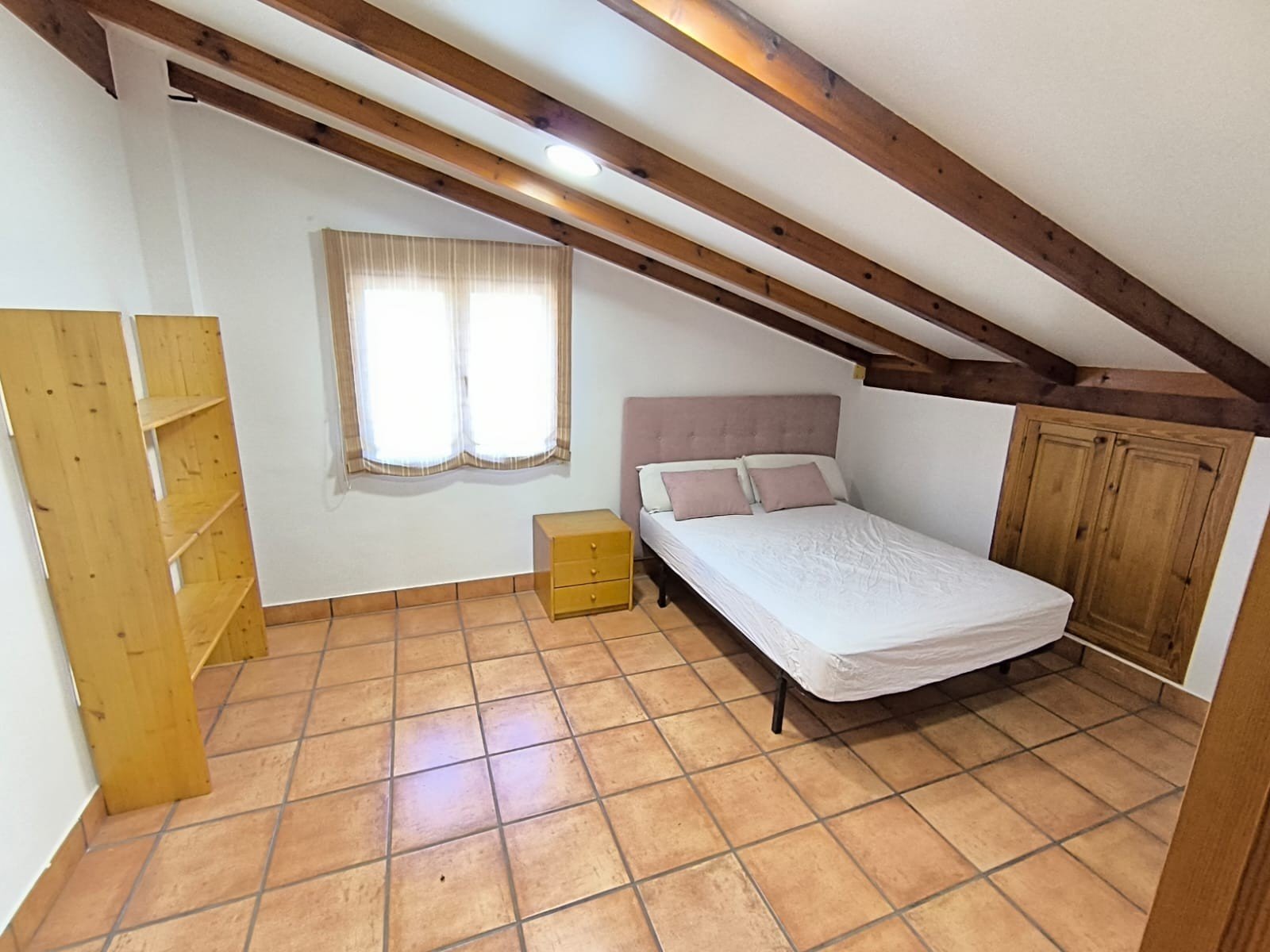 5 Bedroom 2 Bathroom Villa in Yecla - Caza De Casa