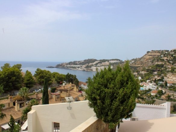 4 Bedroom 4 Bathroom Villa in Almunecar - Caza De Casa