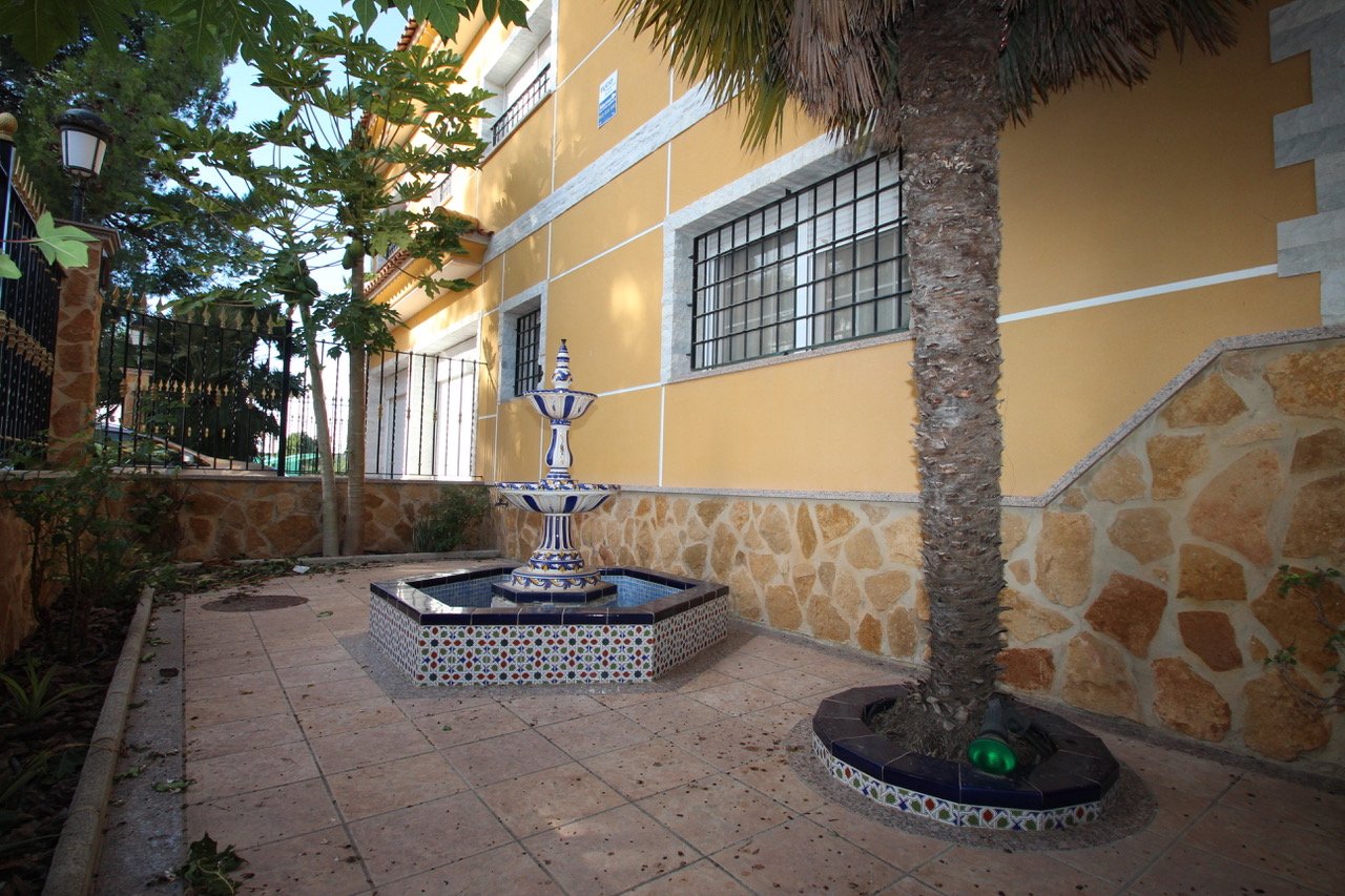 6 Bedroom 3 Bathroom Finca in Murcia - Caza De Casa