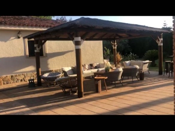 4 Bedroom 3 Bathroom Villa in Elda - Caza De Casa