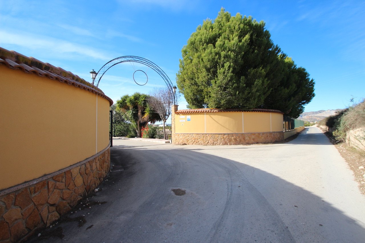 6 Bedroom 3 Bathroom Finca in Murcia - Caza De Casa