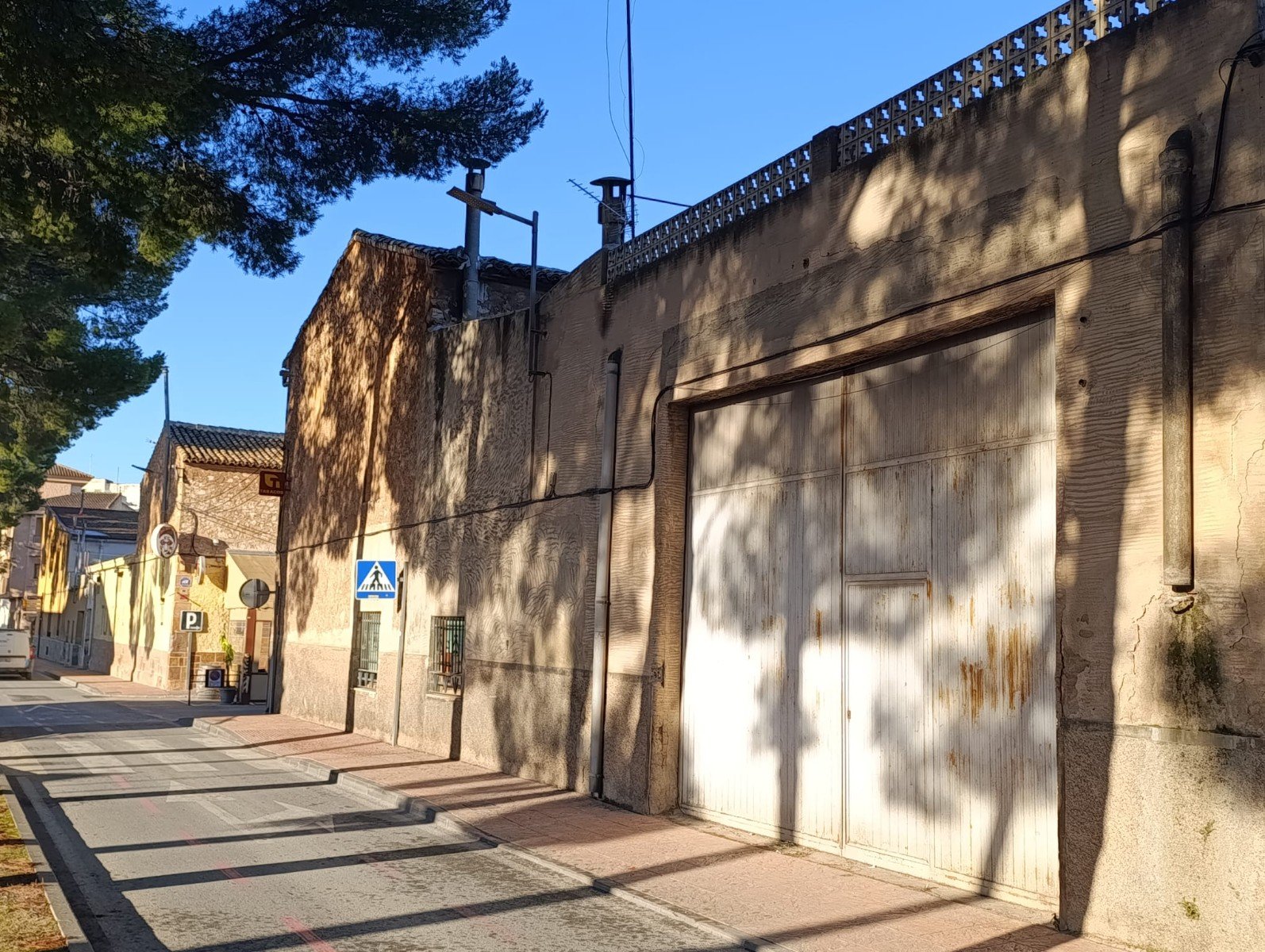 34dee365a3913fb5 5 Bedroom 1 Bathroom Town House in Pinoso - Caza De Casa