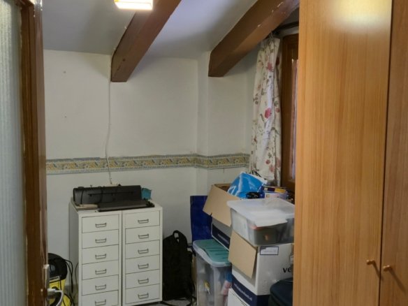 4 Bedroom 1 Bathroom Country House in Almansa - Caza De Casa