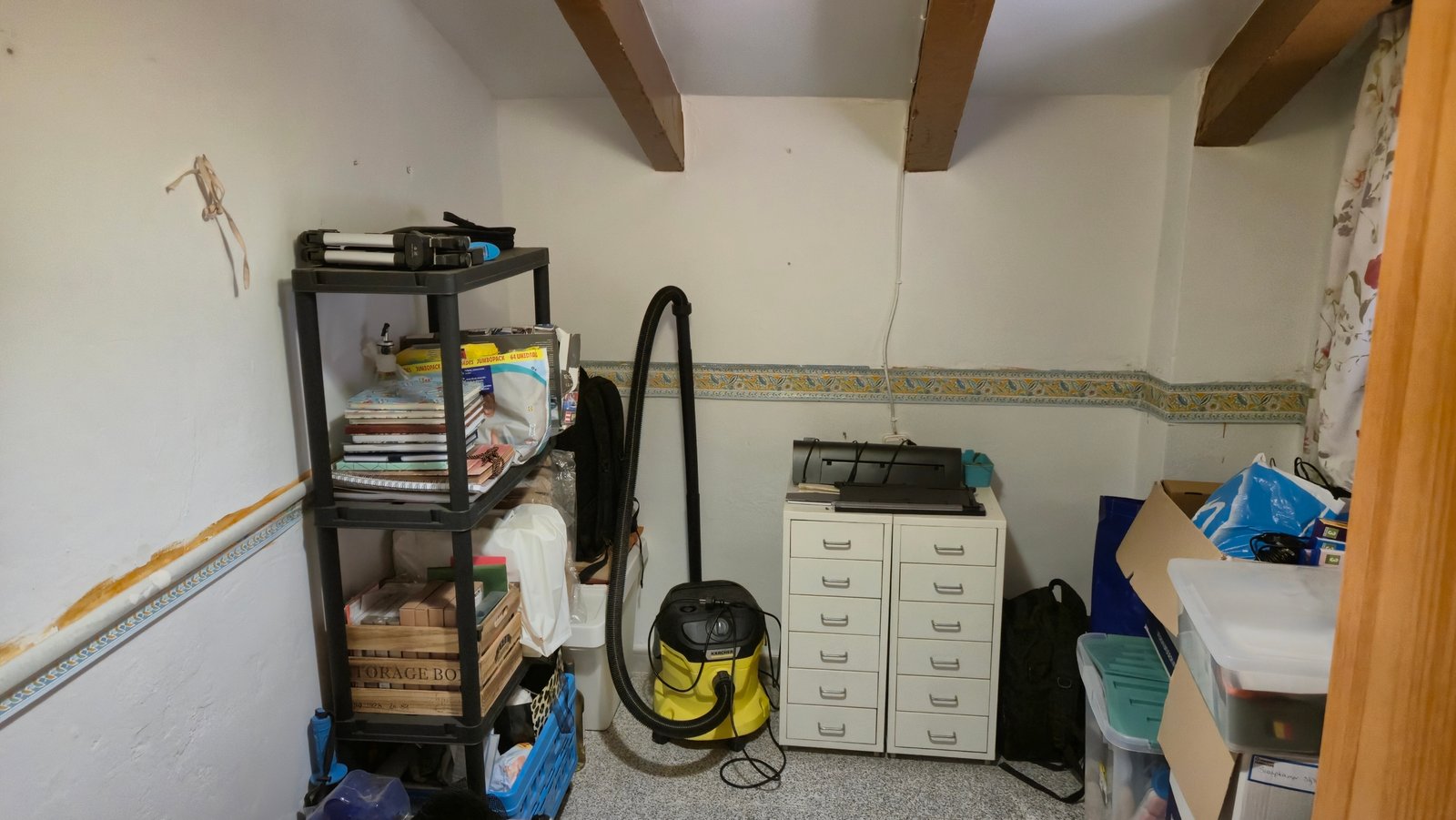 4 Bedroom 1 Bathroom Country House in Almansa - Caza De Casa
