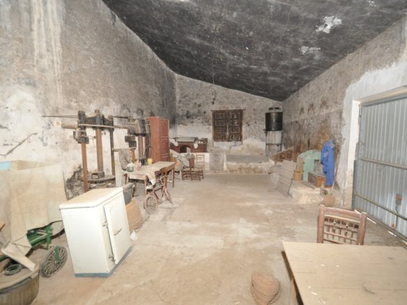 4 Bedroom Country House in Monóvar/Monóver - Caza De Casa