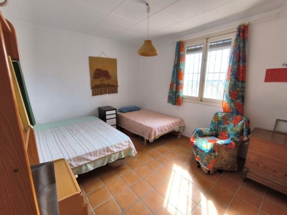 3 Bedroom 1 Bathroom Country House in Yecla - Caza De Casa
