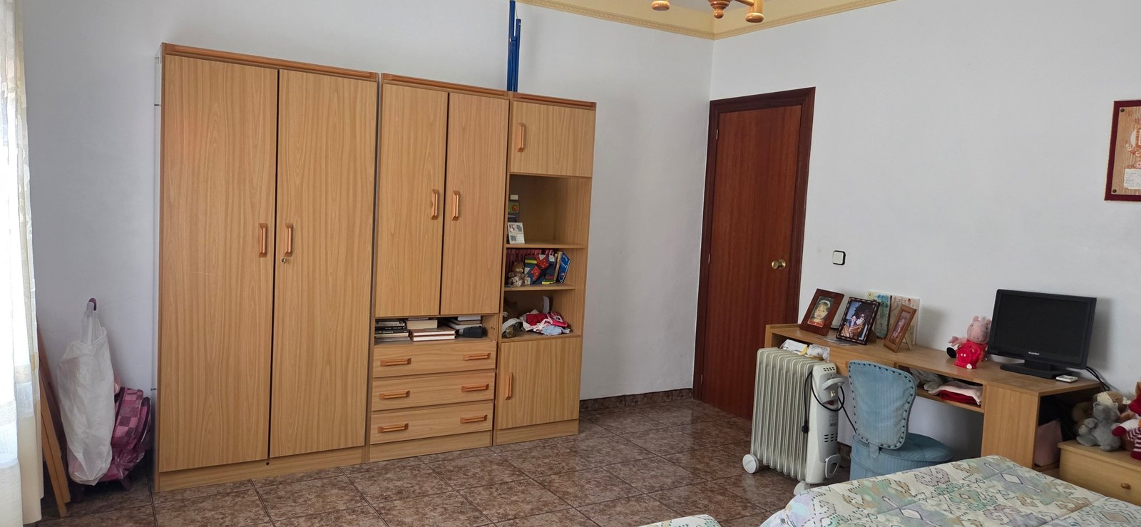6 Bedroom 2 Bathroom Country House in Pinoso - Caza De Casa