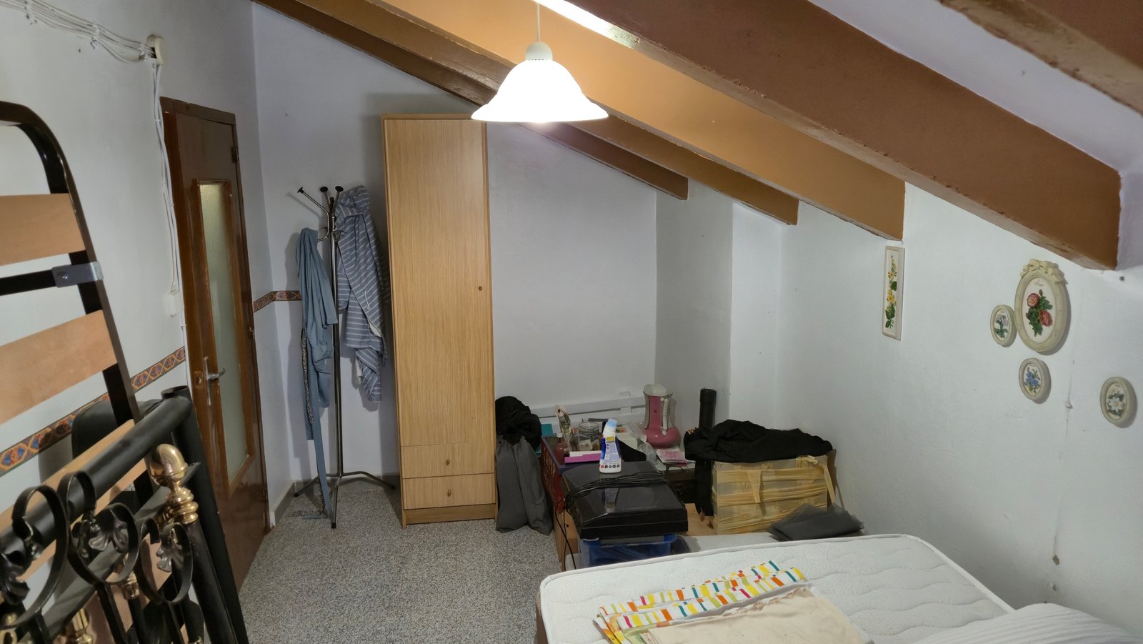 4 Bedroom 1 Bathroom Country House in Almansa - Caza De Casa