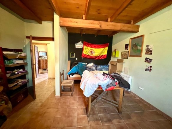 4 Bed 1 Bath Country House in Pinoso - Caza De Casa