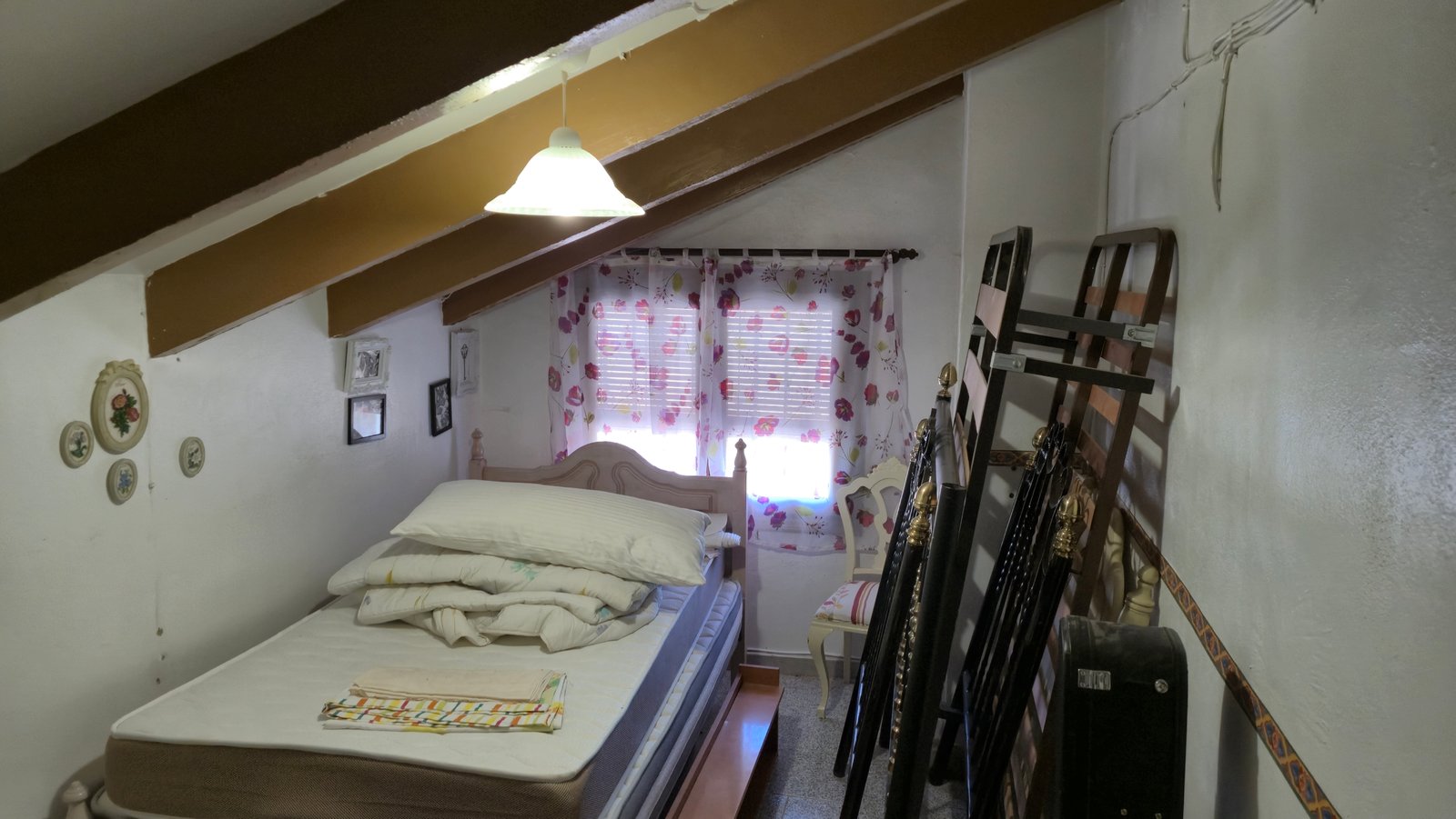 4 Bedroom 1 Bathroom Country House in Almansa - Caza De Casa