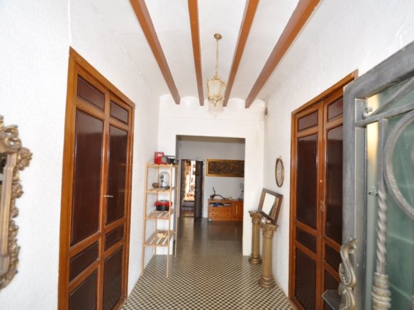 5 Bed 1 Bath Country House in Yecla - Caza De Casa