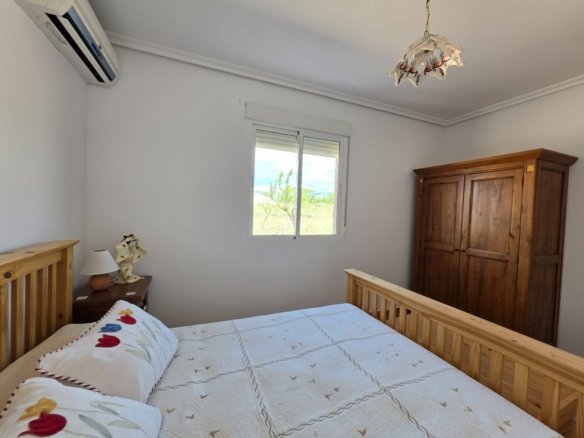 3 Bedroom 2 Bathroom Villa in Monóvar/Monóver - Caza De Casa