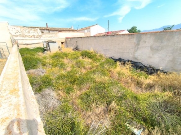 6 Bed 2 Bath Country House in Jumilla - Caza De Casa