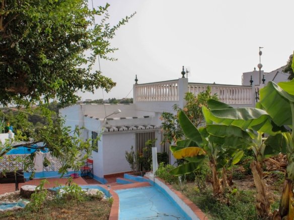 4 Bedroom 2 Bathroom Villa in Nerja - Caza De Casa