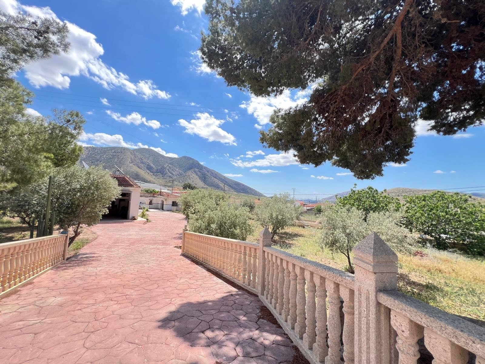 2 Bedroom 1 Bathroom Country House in Algueña - Caza De Casa
