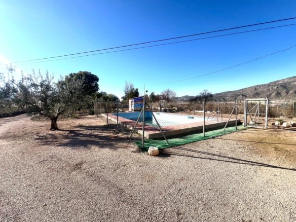 3 Bedroom 1 Bathroom Country House in Las Encebras - Caza De Casa