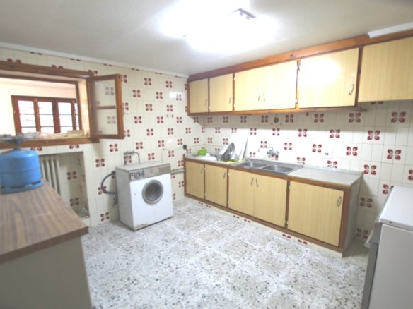 6 Bedroom 2 Bathroom Country House in Torre Del Rico - Caza De Casa