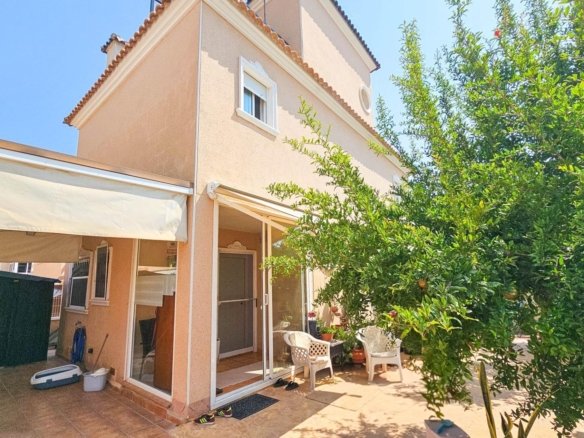 3 Bedroom 3 Bathroom Villa in Orihuela Costa - Caza De Casa