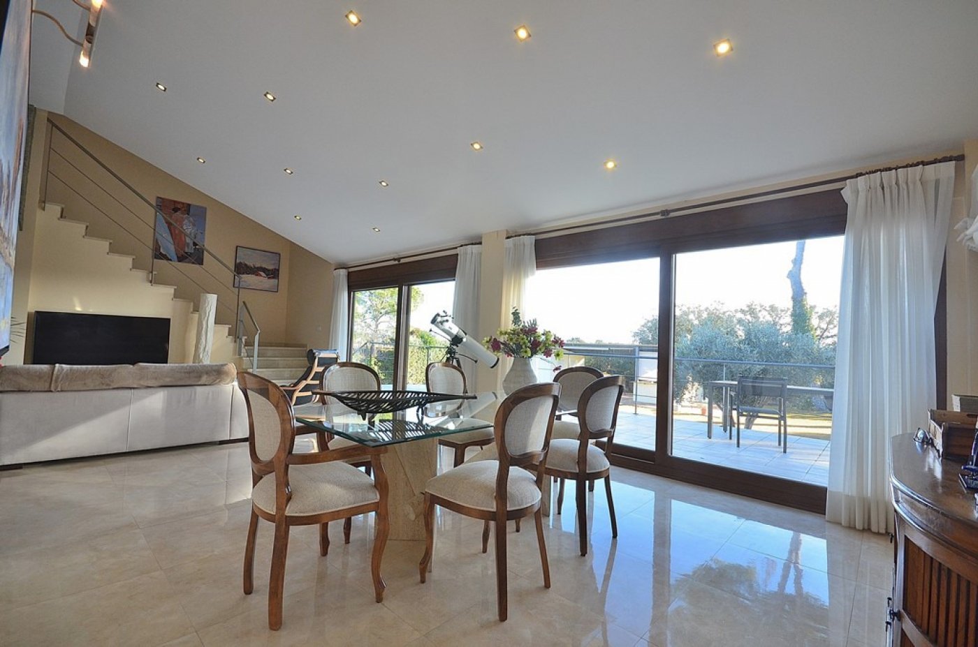 5 Bedroom 5 Bathroom Villa in Albacete - Caza De Casa