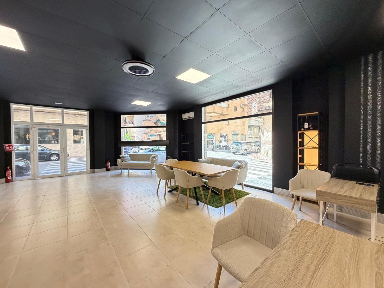 2 Bedroom 1 Bathroom Commercial in Torrevieja - Caza De Casa