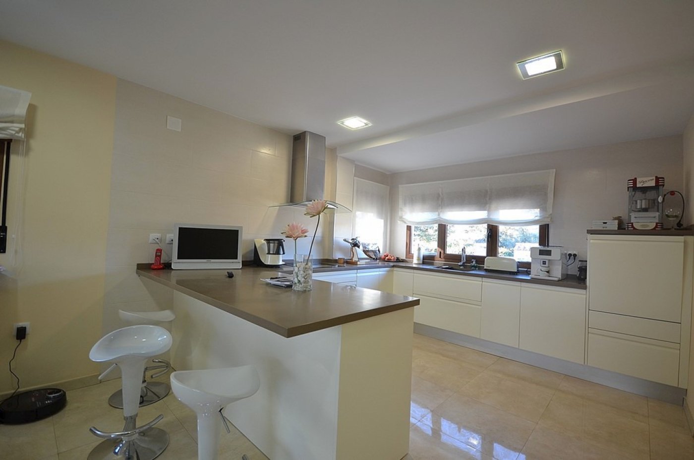 5 Bedroom 5 Bathroom Villa in Albacete - Caza De Casa