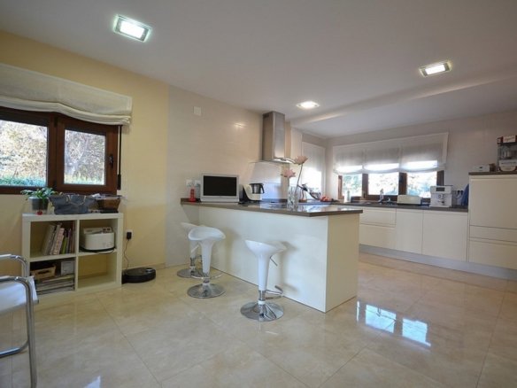 5 Bedroom 5 Bathroom Villa in Albacete - Caza De Casa