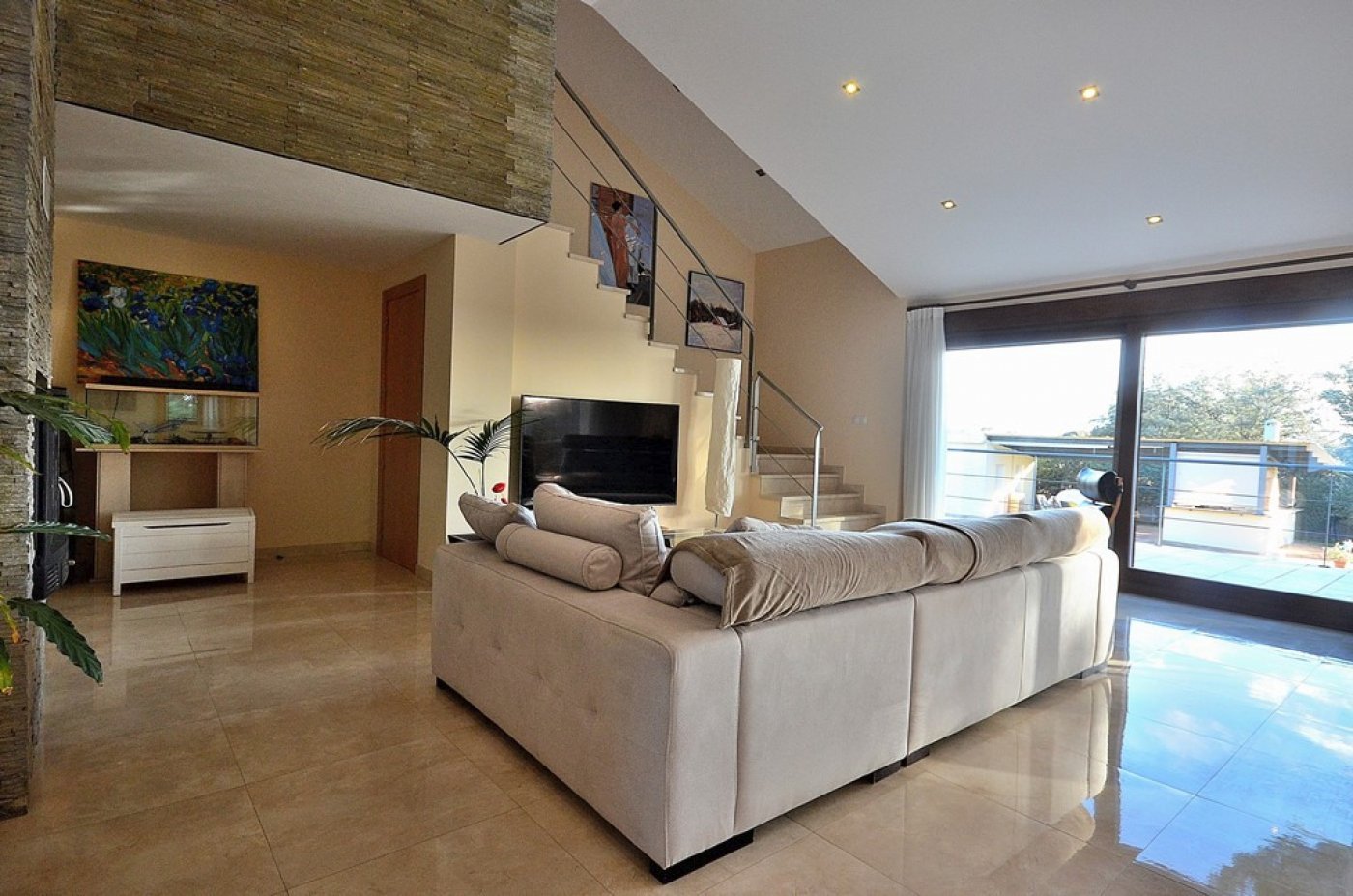 5 Bedroom 5 Bathroom Villa in Albacete - Caza De Casa