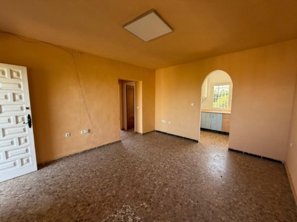 4 Bedroom 2 Bathroom Villa in Torrevieja - Caza De Casa