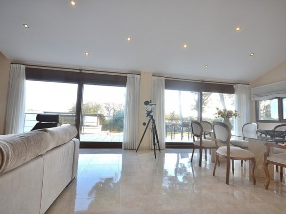 5 Bedroom 5 Bathroom Villa in Albacete - Caza De Casa