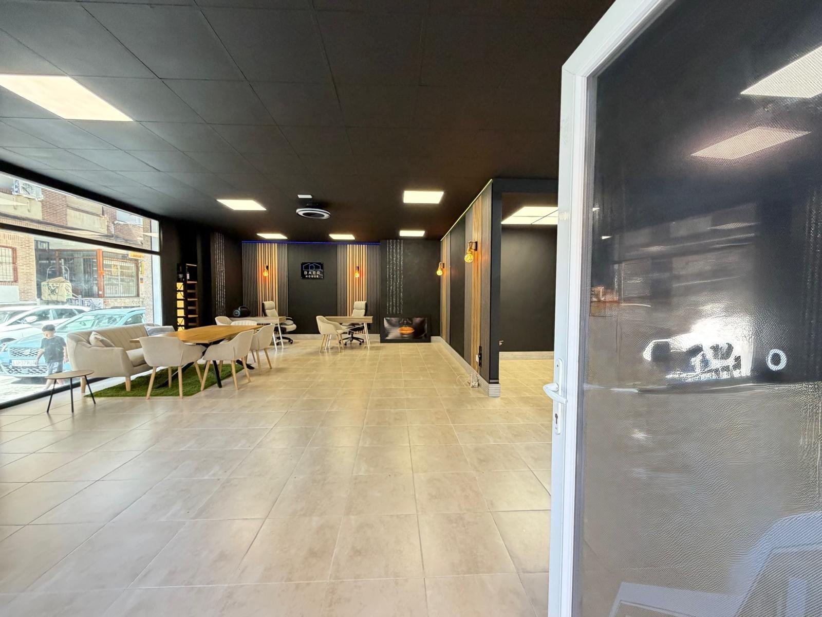 2 Bedroom 1 Bathroom Commercial in Torrevieja - Caza De Casa
