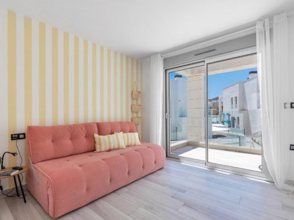 3 Bedroom 3 Bathroom Villa in Orihuela Costa - Caza De Casa