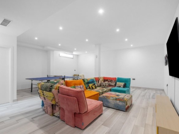 3 Bedroom 3 Bathroom Villa in Orihuela Costa - Caza De Casa