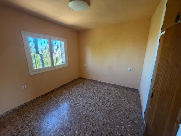 4 Bedroom 2 Bathroom Villa in Torrevieja - Caza De Casa