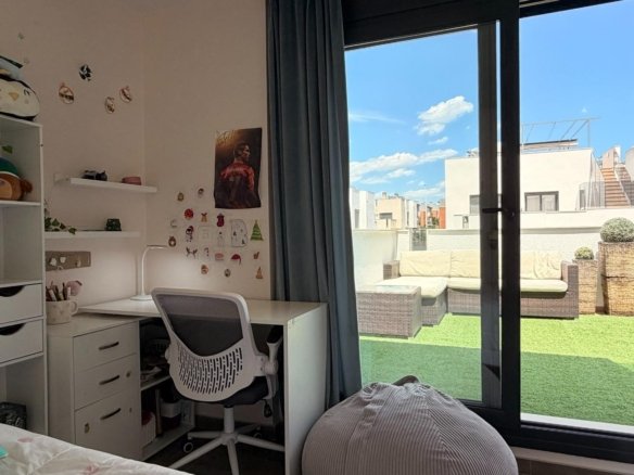 5 Bedroom 3 Bathroom Villa in Torrevieja - Caza De Casa