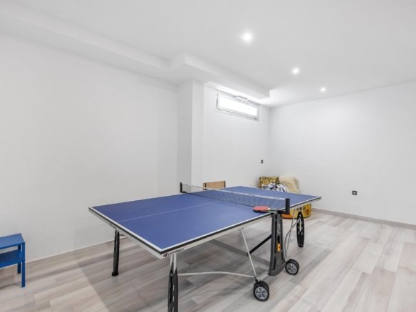3 Bedroom 3 Bathroom Villa in Orihuela Costa - Caza De Casa