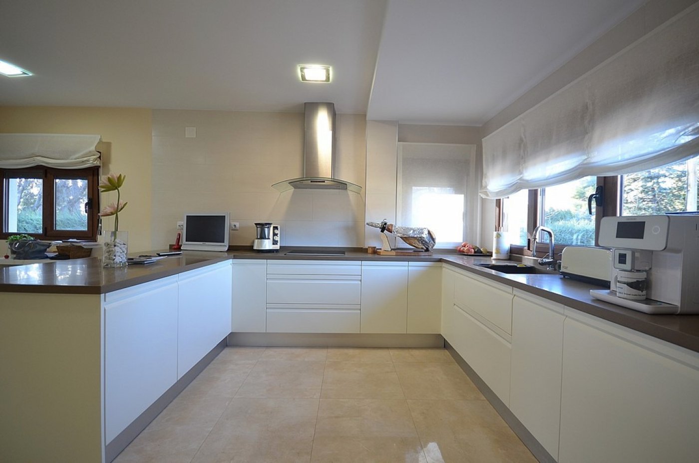 5 Bedroom 5 Bathroom Villa in Albacete - Caza De Casa