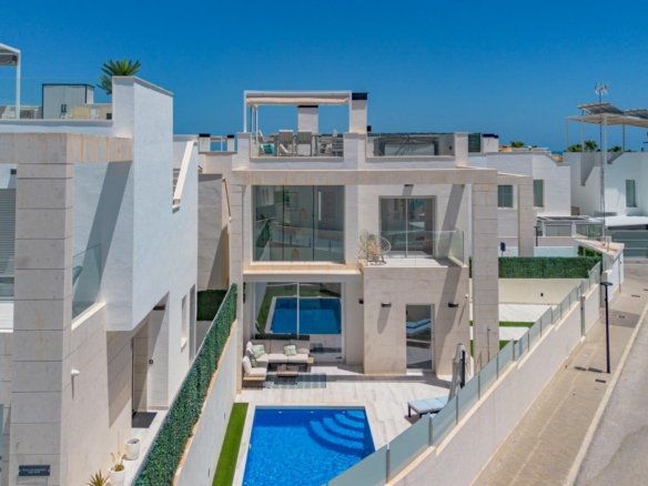 3 Bedroom 3 Bathroom Villa in Orihuela Costa - Caza De Casa
