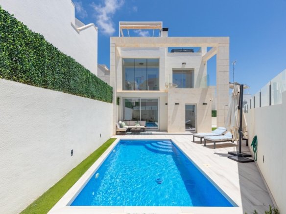 3 Bedroom 3 Bathroom Villa in Orihuela Costa - Caza De Casa