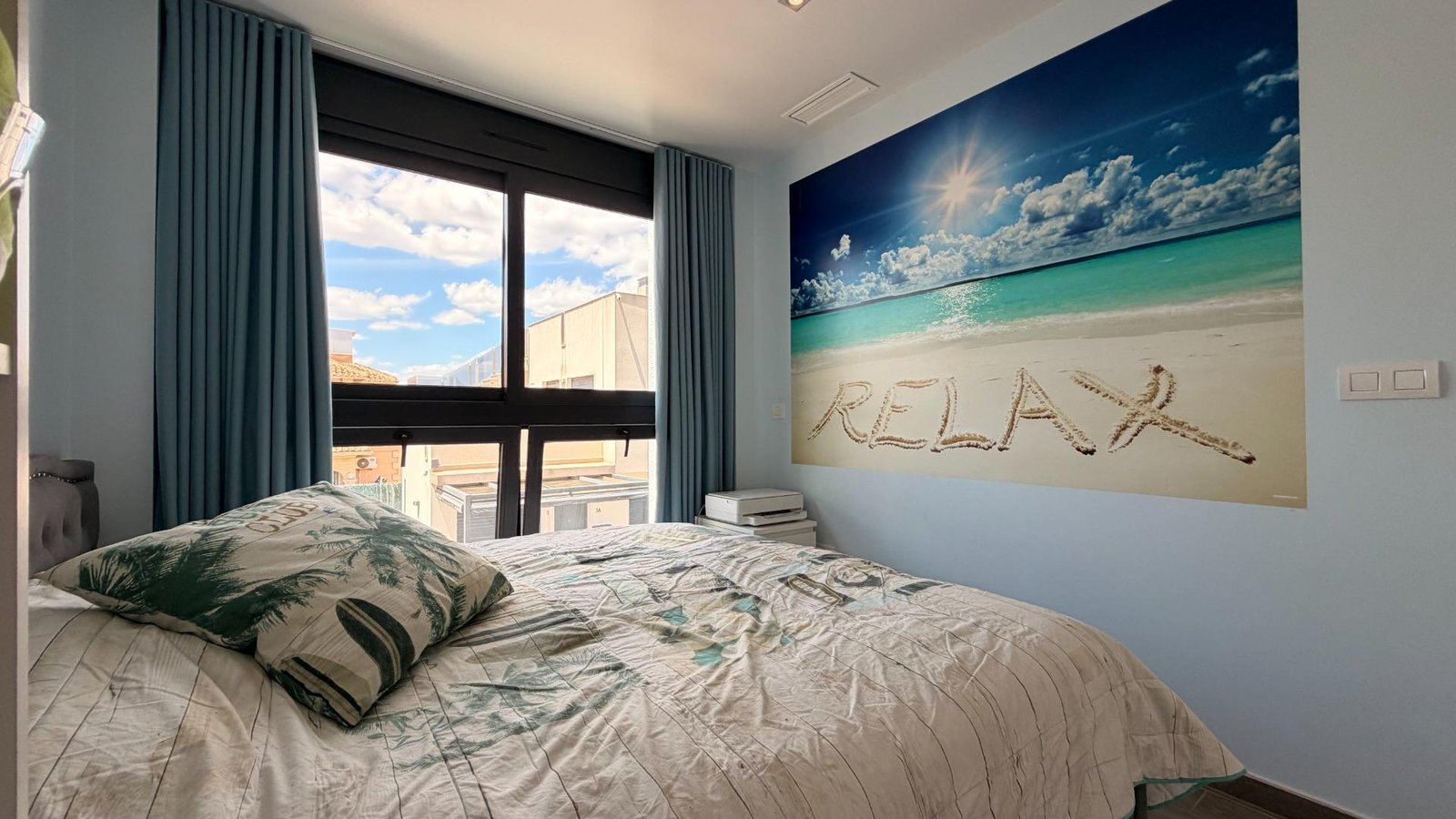 5 Bedroom 3 Bathroom Villa in Torrevieja - Caza De Casa