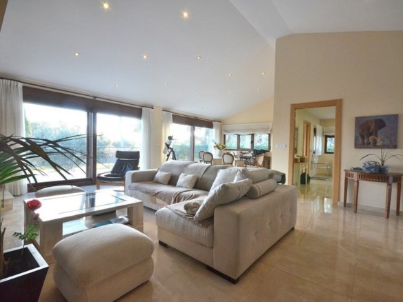 5 Bedroom 5 Bathroom Villa in Albacete - Caza De Casa