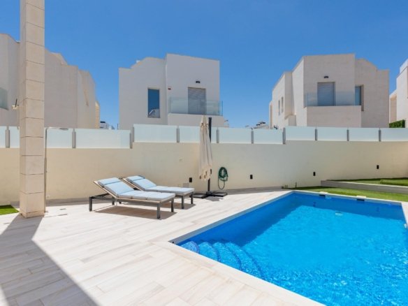 3 Bedroom 3 Bathroom Villa in Orihuela Costa - Caza De Casa